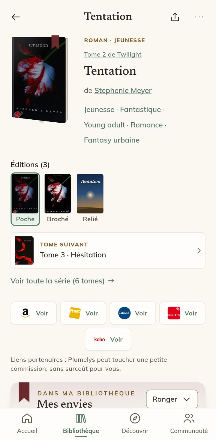 La fiche d’un livre dans l’application Plumelys : couverture, série, genres et éditions disponibles en poche, broché et relié.